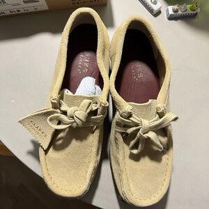 Clarks Wallabee in Maple Suede -  6.5